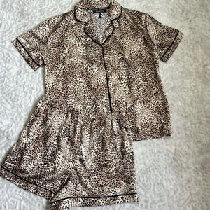 BCBGMAXAZRIA women’s pajama set color natural animal/black, size M. NWT.